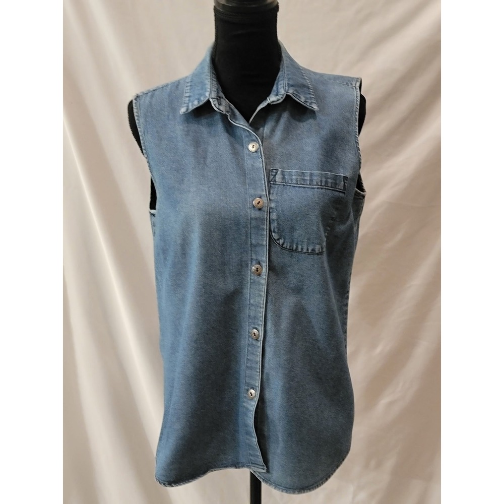 Stampede Vintage Denim Sleeveless Shirt Womens Medium Blue Western Button Up USA